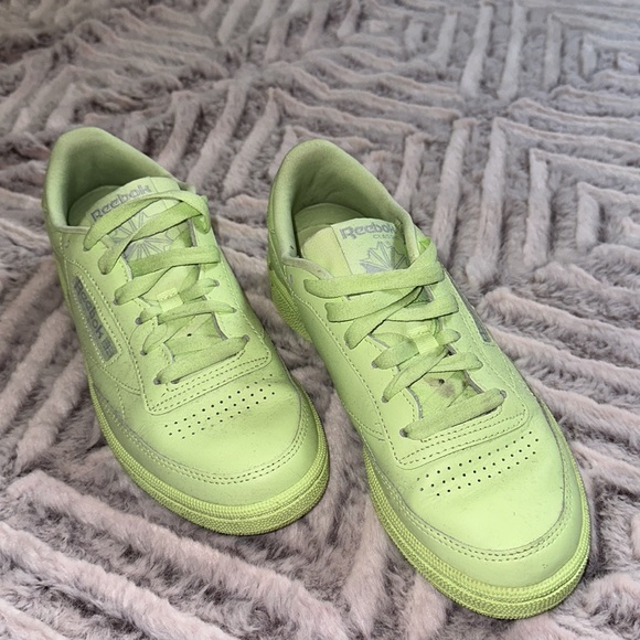 Special Edition Reebok Club C 85 shoes - Picture 2 of 6